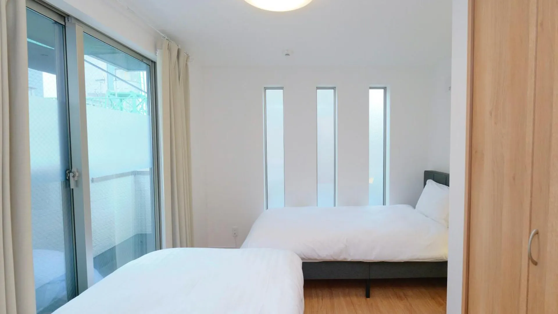 Shinjuku 1 Sta.・98㎡・4Br Entire Home Upscale Area Tokyo 0*,  Japan